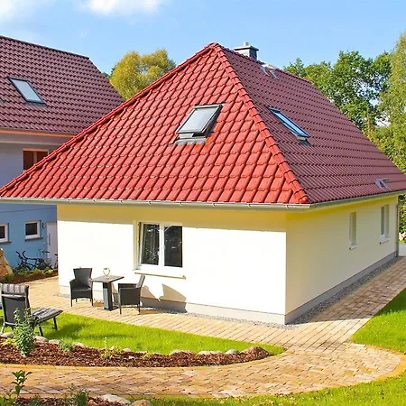 Ferienhaus Strasen See 7921 بيت للعطل *